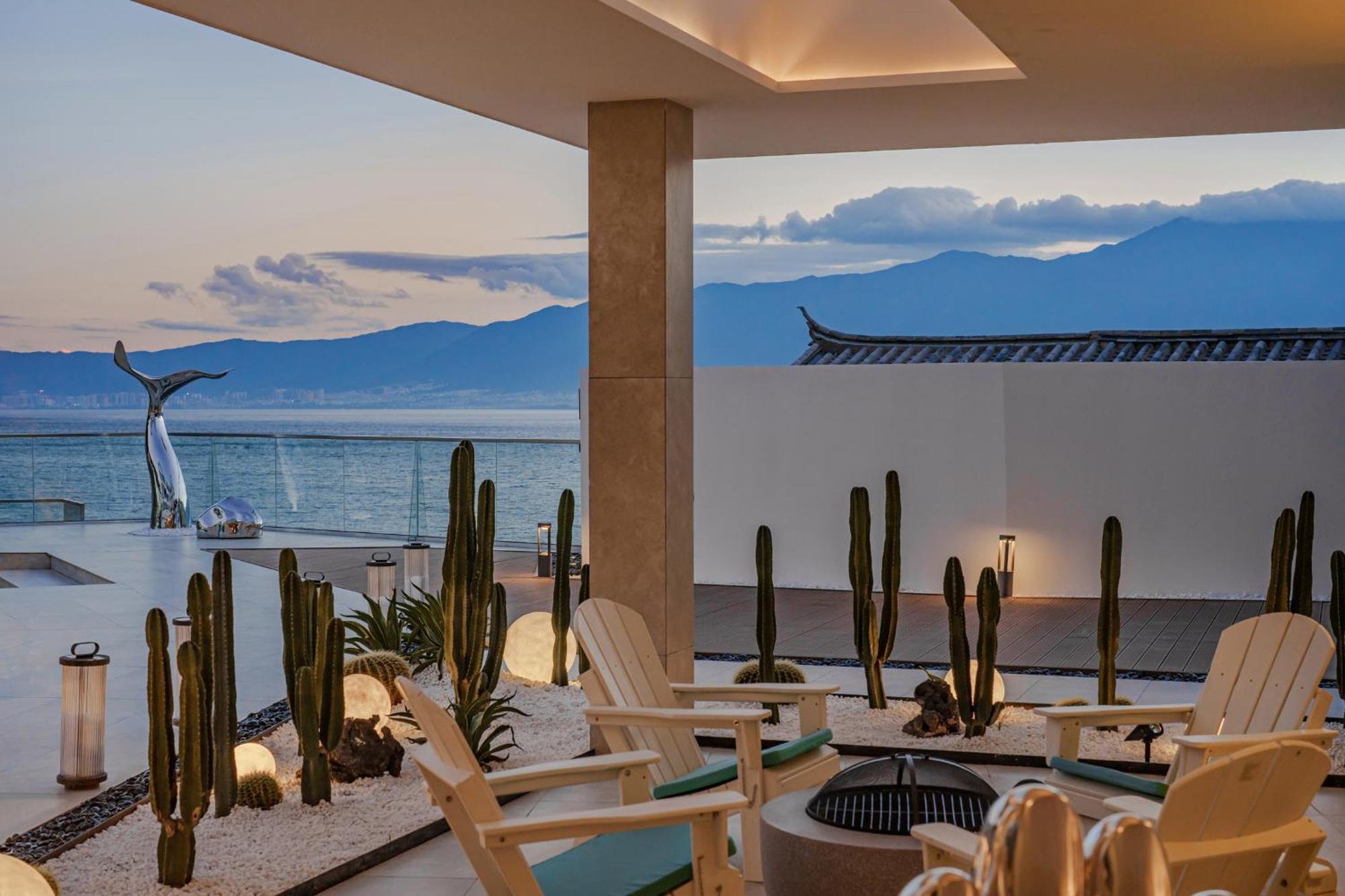 Dali Oriental Seaview Hotel -Dali Erhai المظهر الخارجي الصورة