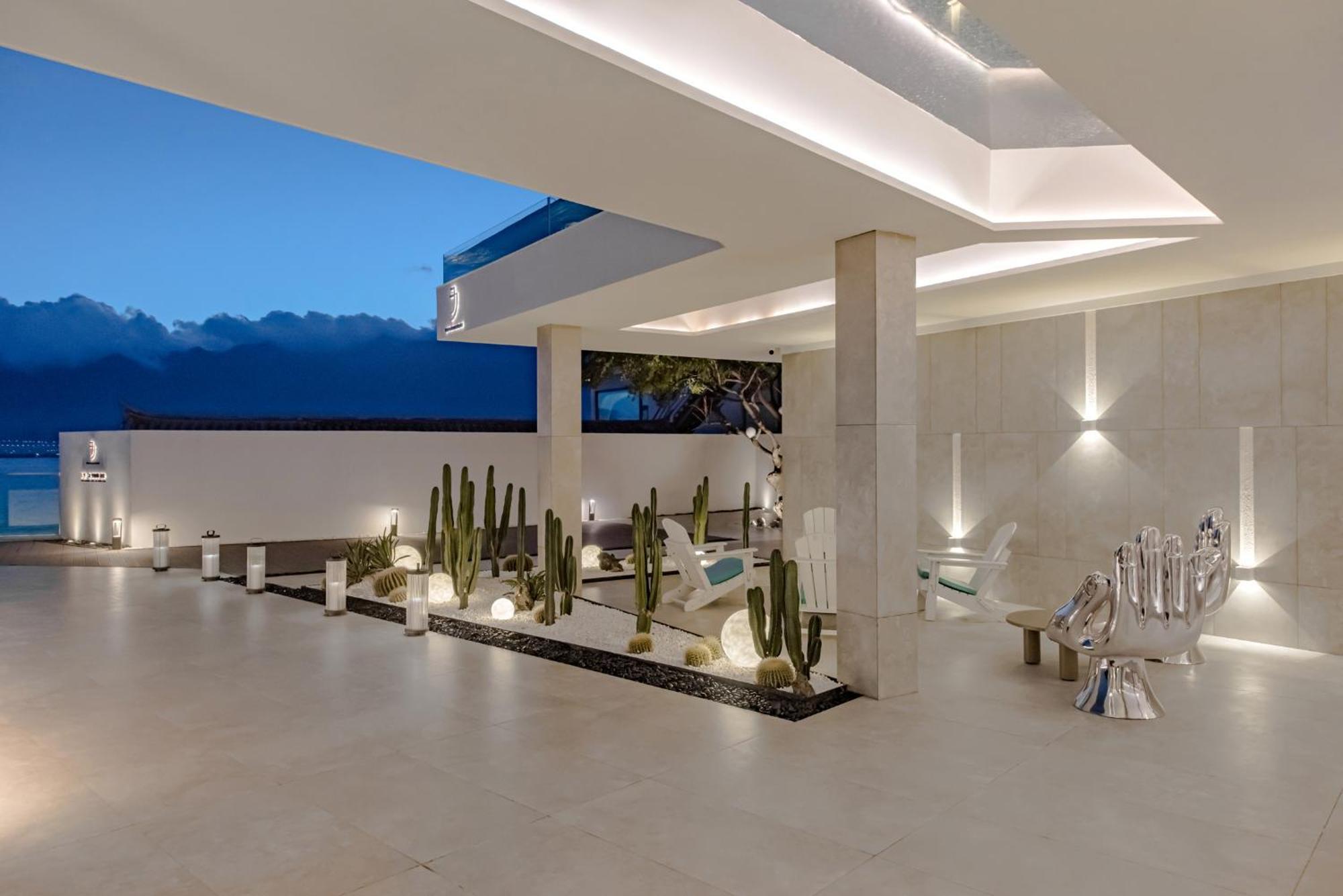 Dali Oriental Seaview Hotel -Dali Erhai المظهر الخارجي الصورة