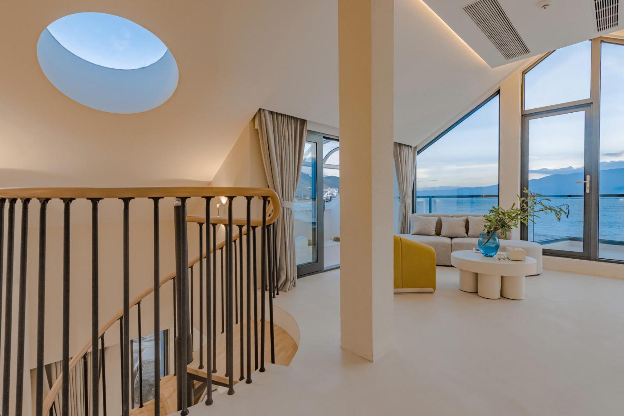 Dali Oriental Seaview Hotel -Dali Erhai المظهر الخارجي الصورة