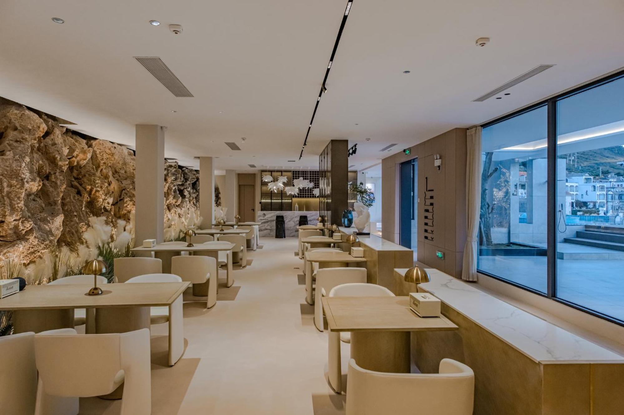 Dali Oriental Seaview Hotel -Dali Erhai المظهر الخارجي الصورة