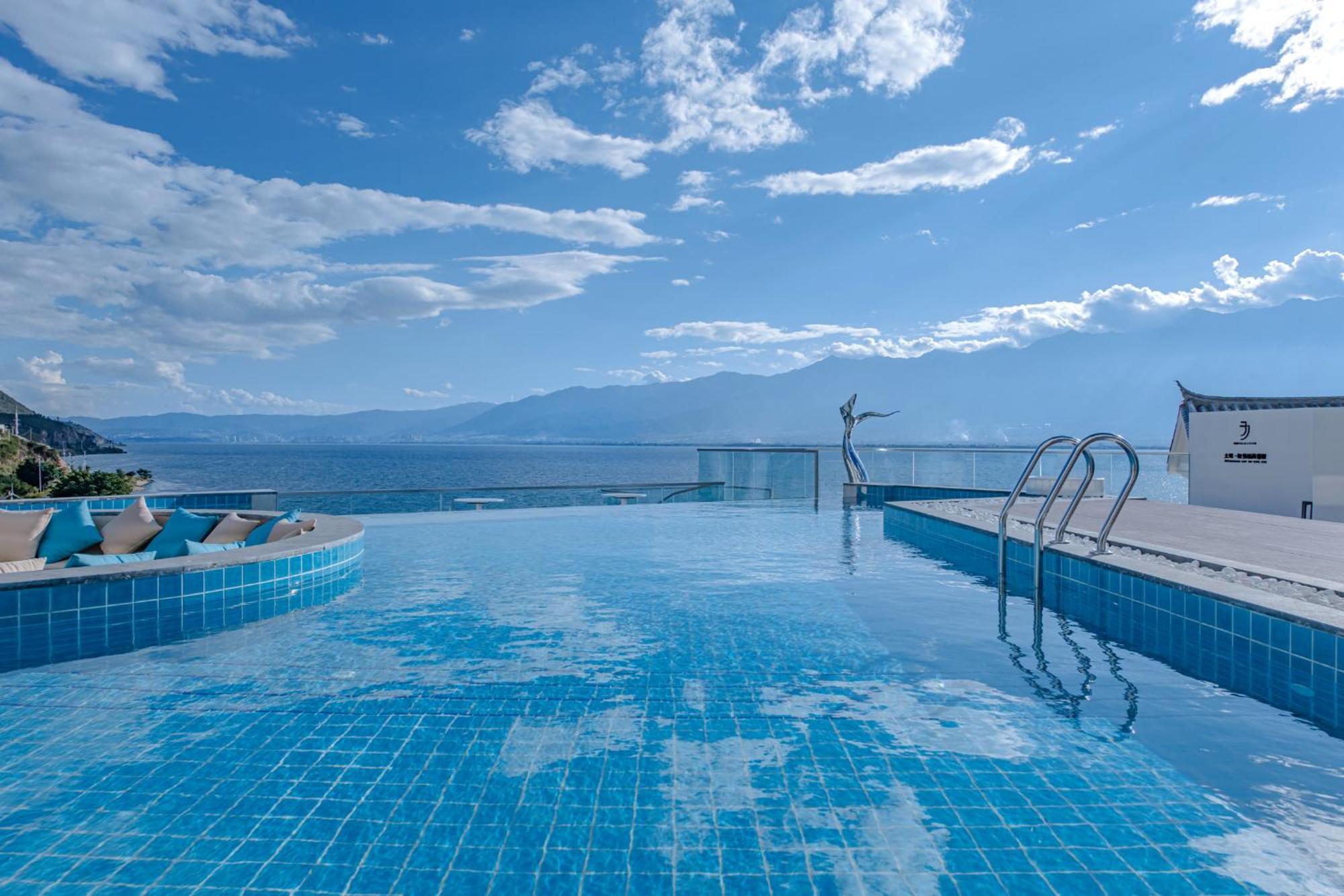 Dali Oriental Seaview Hotel -Dali Erhai المظهر الخارجي الصورة