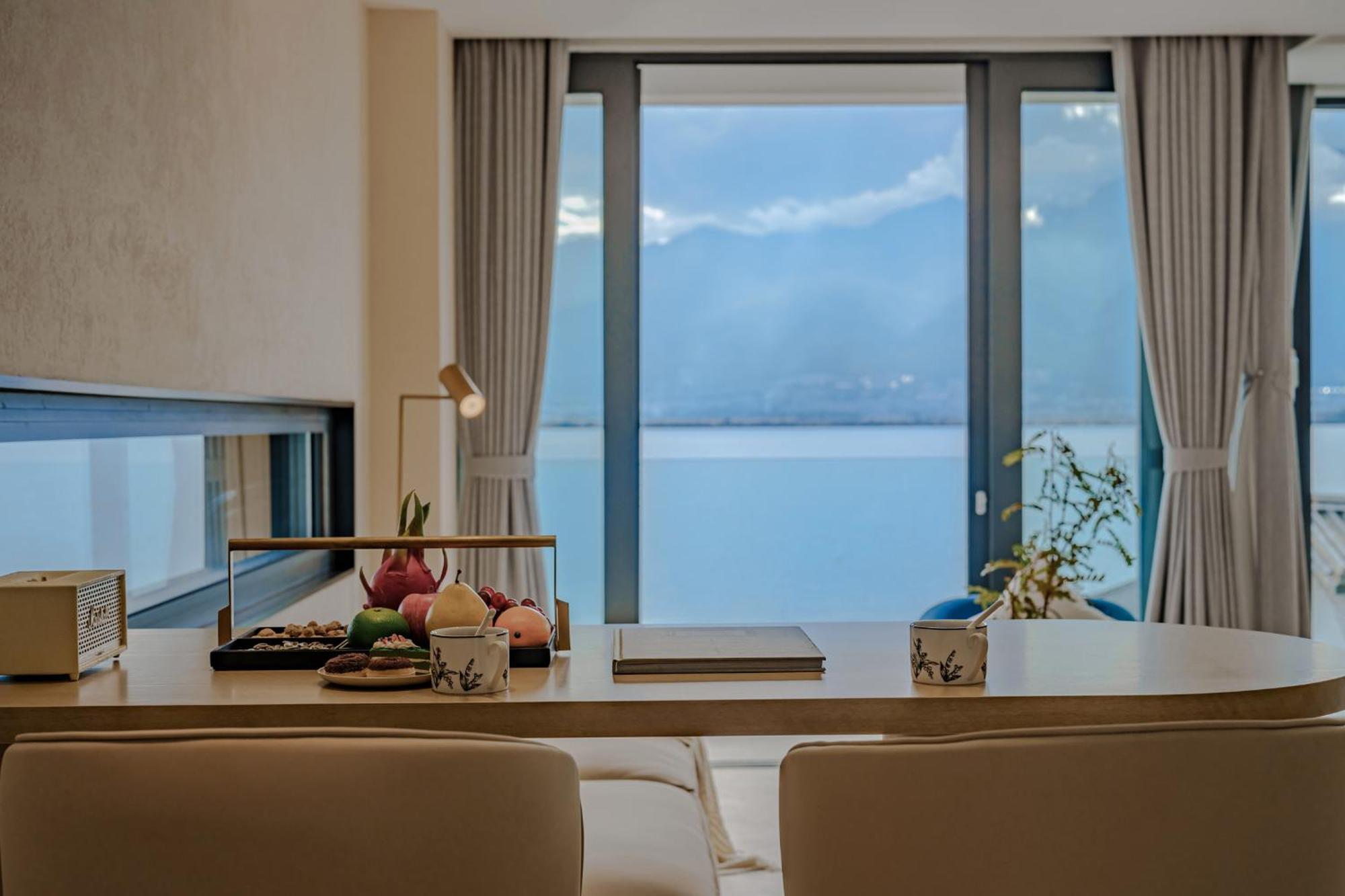 Dali Oriental Seaview Hotel -Dali Erhai المظهر الخارجي الصورة