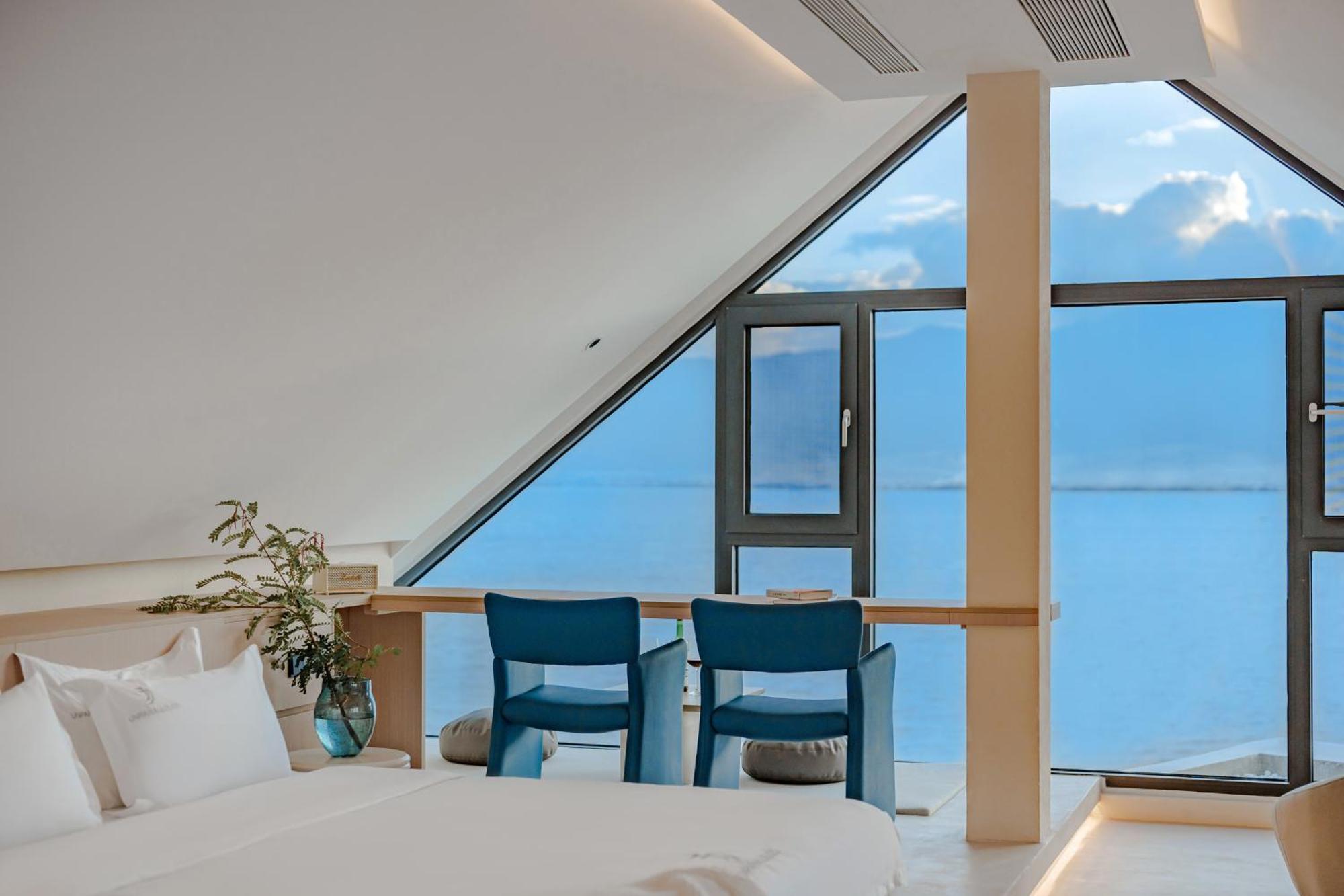 Dali Oriental Seaview Hotel -Dali Erhai المظهر الخارجي الصورة