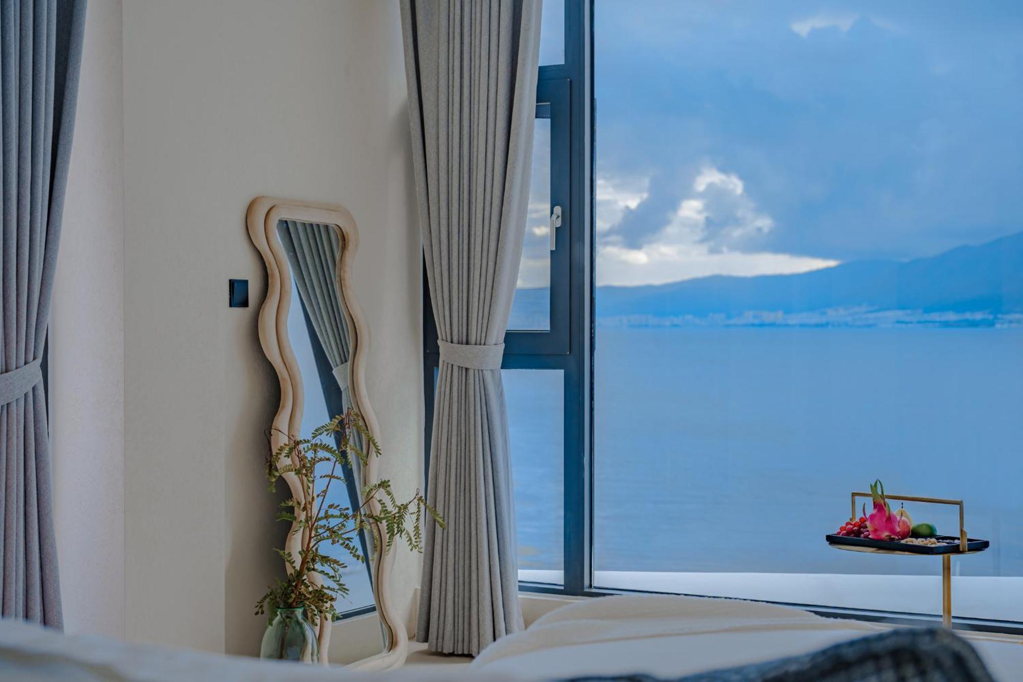 Dali Oriental Seaview Hotel -Dali Erhai المظهر الخارجي الصورة